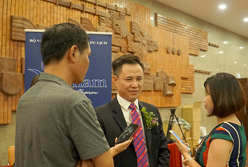 Tổng Giám đốc Công ty Cổ phần Truyền thông Du lịch Việt Trần Văn Long trả lời phỏng vấn